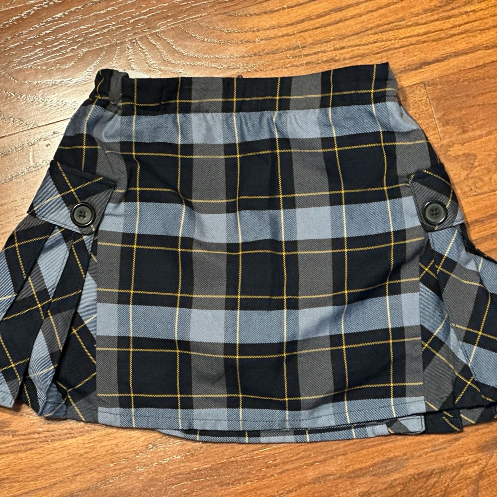 Size 8+ Lands' End Girls Uniform Skort/Skirt in Classic Navy Plaid School